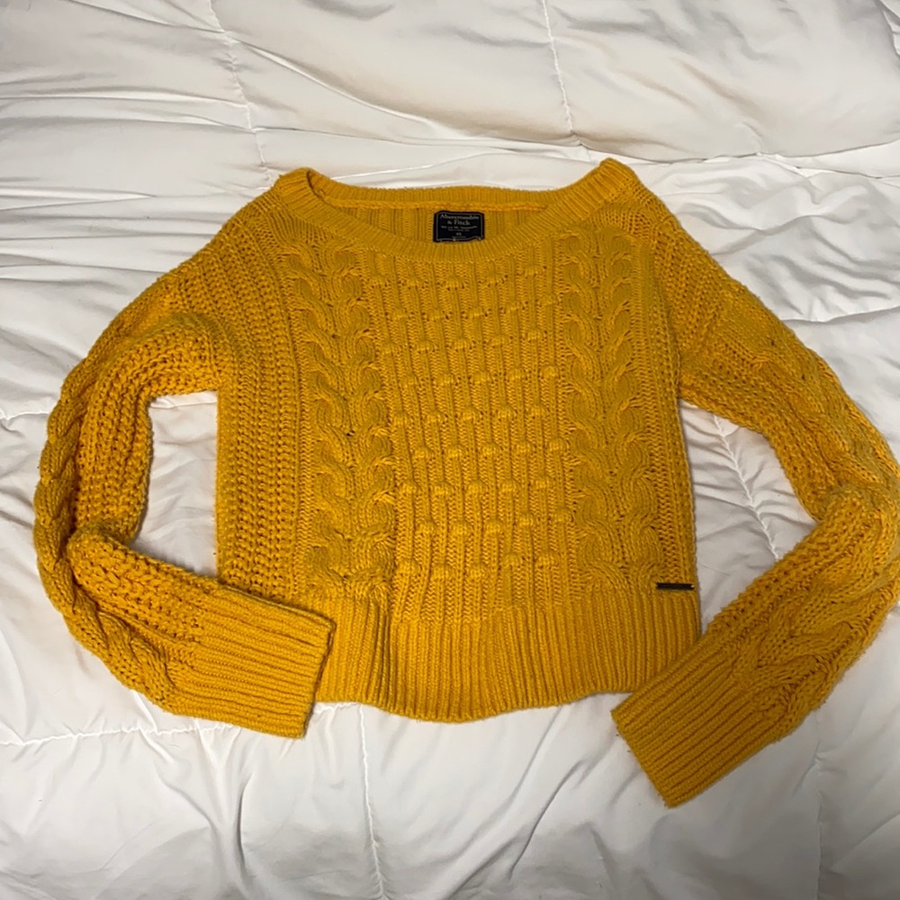 XS abercrombie knitted sweater
